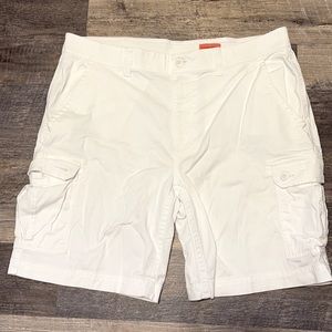 MENS St. John’s Bay Shorts SIZE 40